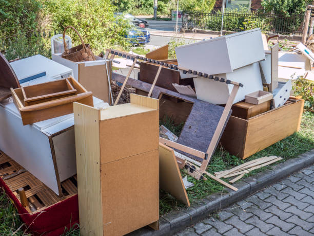 Best Construction Debris Removal  in Carmi, IL